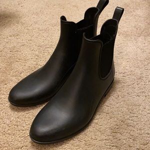 Chelsea rain boots